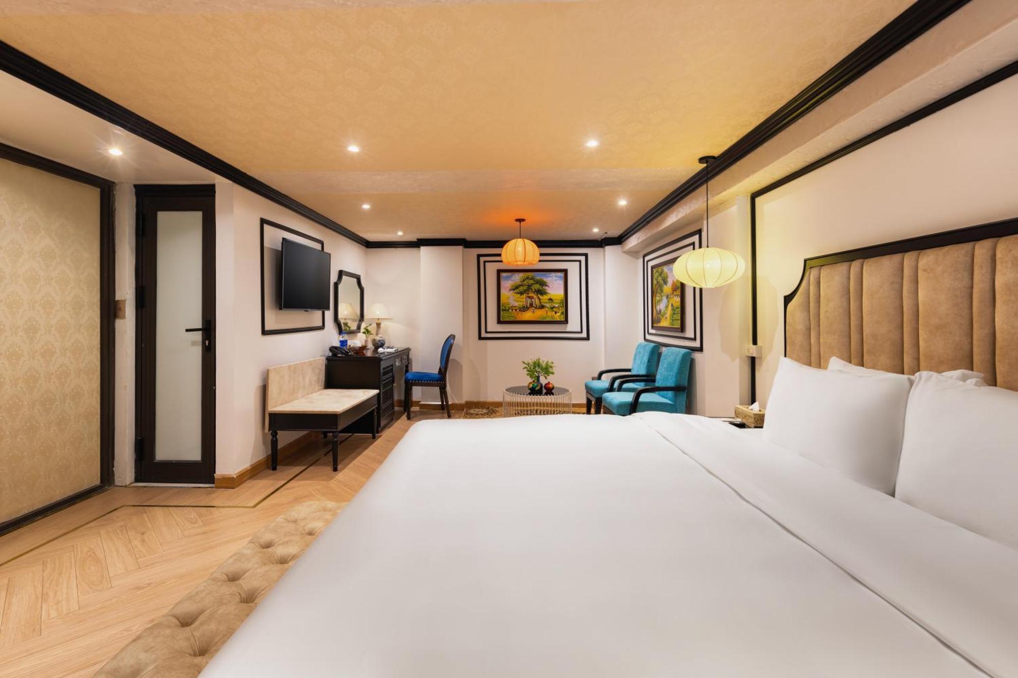 Calista Trendy Hotel & Spa ハノイ市 エクステリア 写真