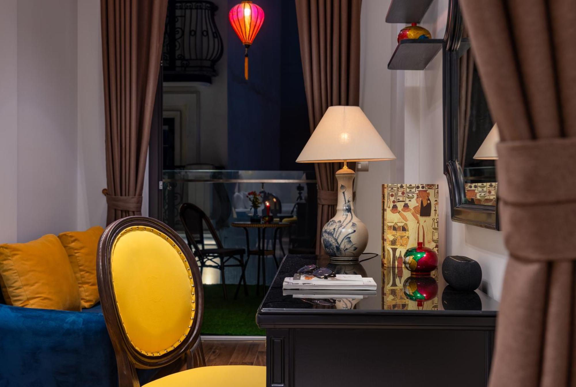 Calista Trendy Hotel & Spa ハノイ市 エクステリア 写真