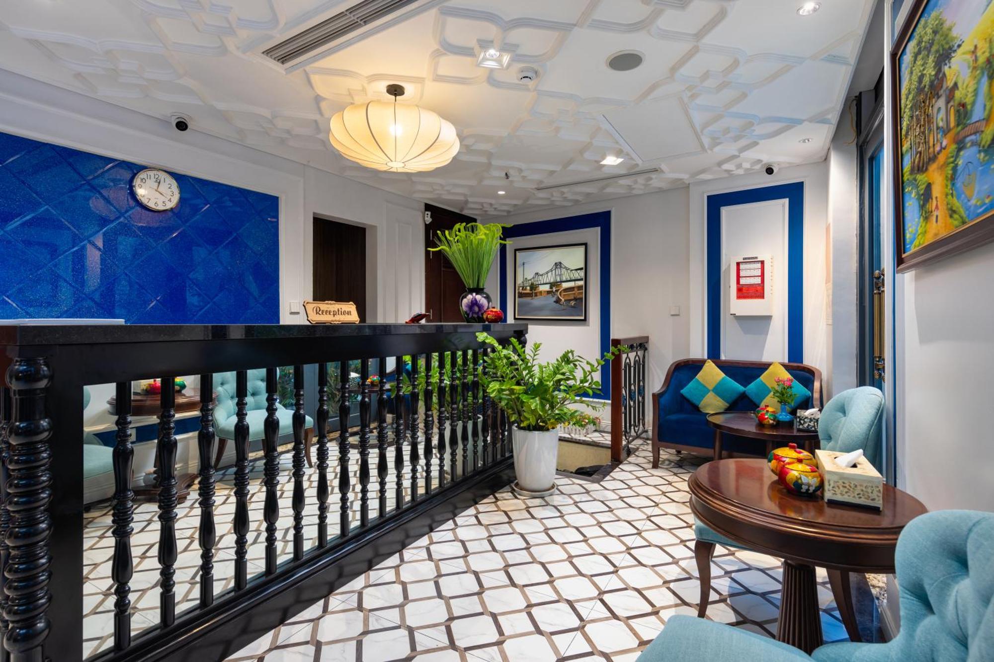 Calista Trendy Hotel & Spa ハノイ市 エクステリア 写真